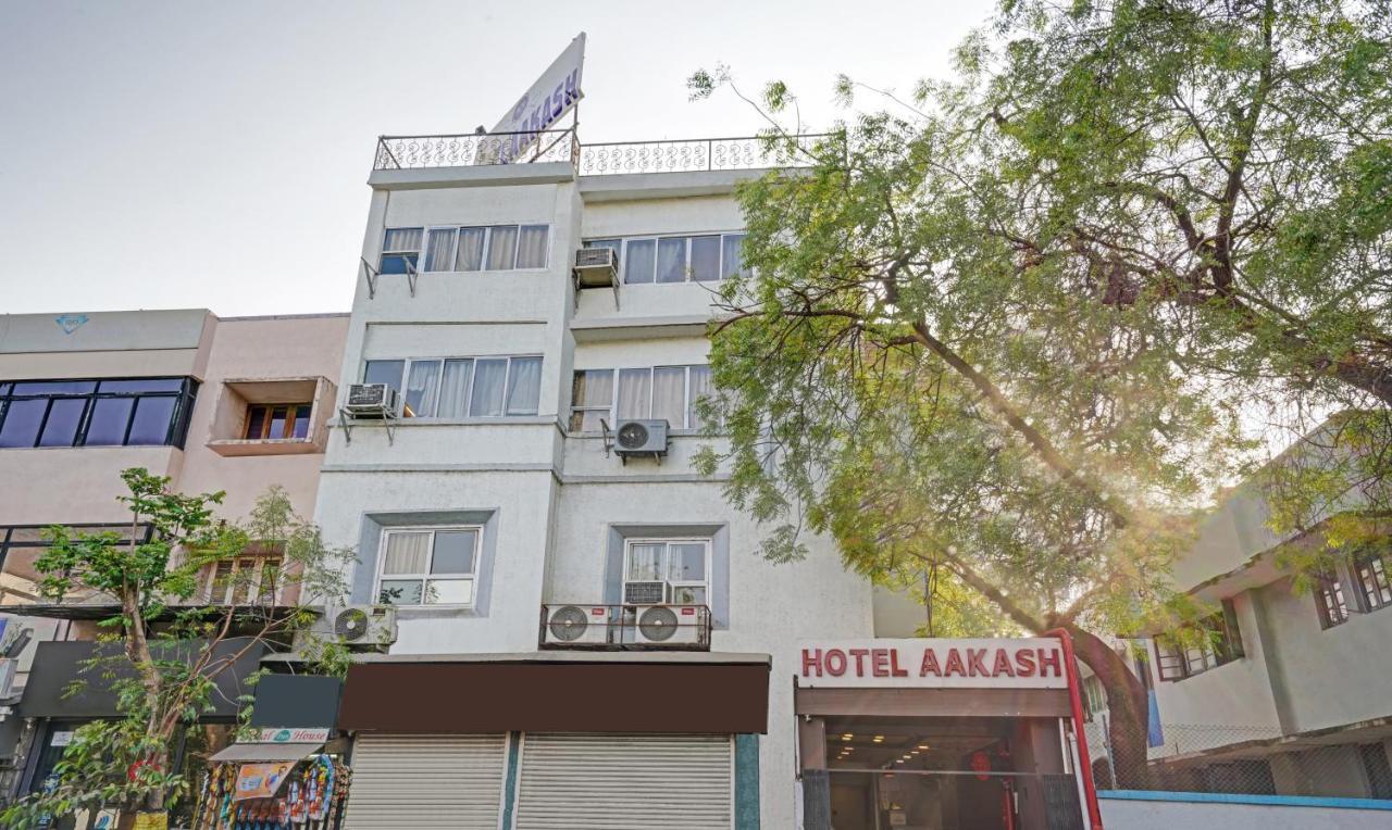 Itsy Hotels Aakash,100 Mts From Sardar Patel Stadium Ahmadábád Kültér fotó