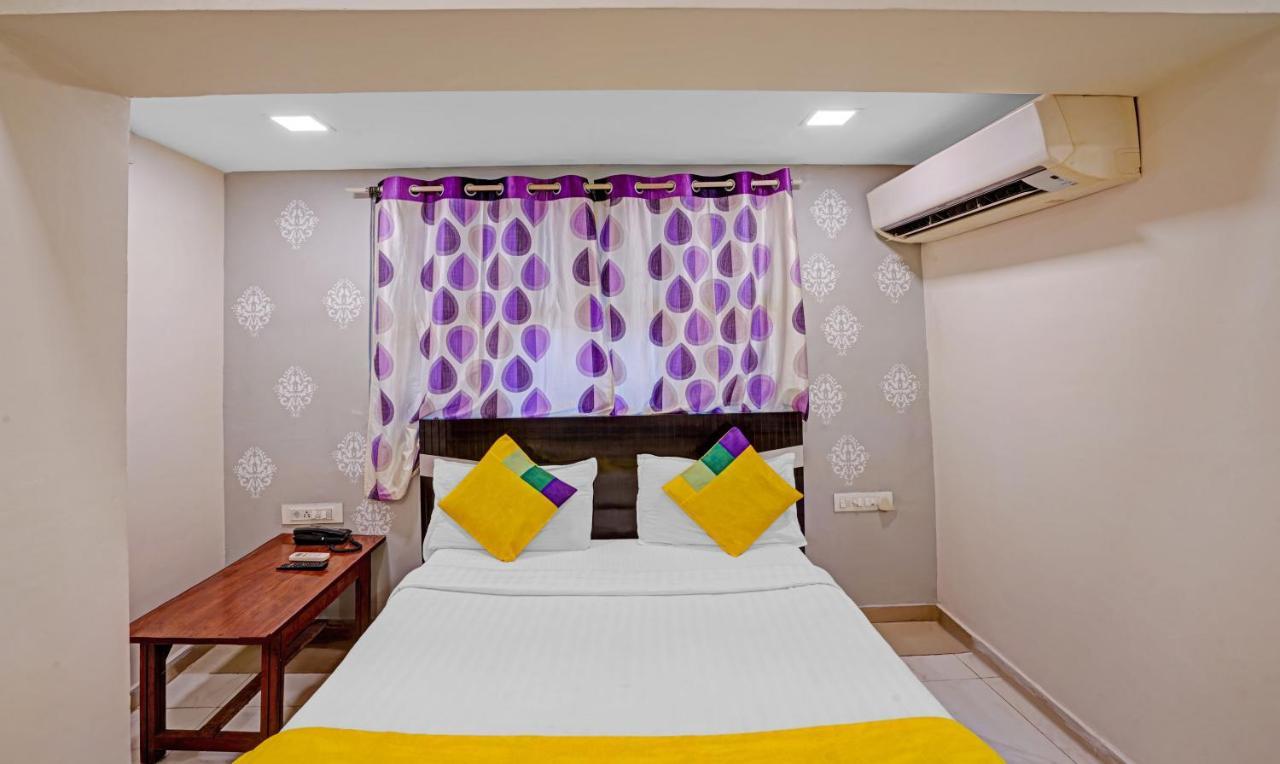 Itsy Hotels Aakash,100 Mts From Sardar Patel Stadium Ahmadábád Kültér fotó